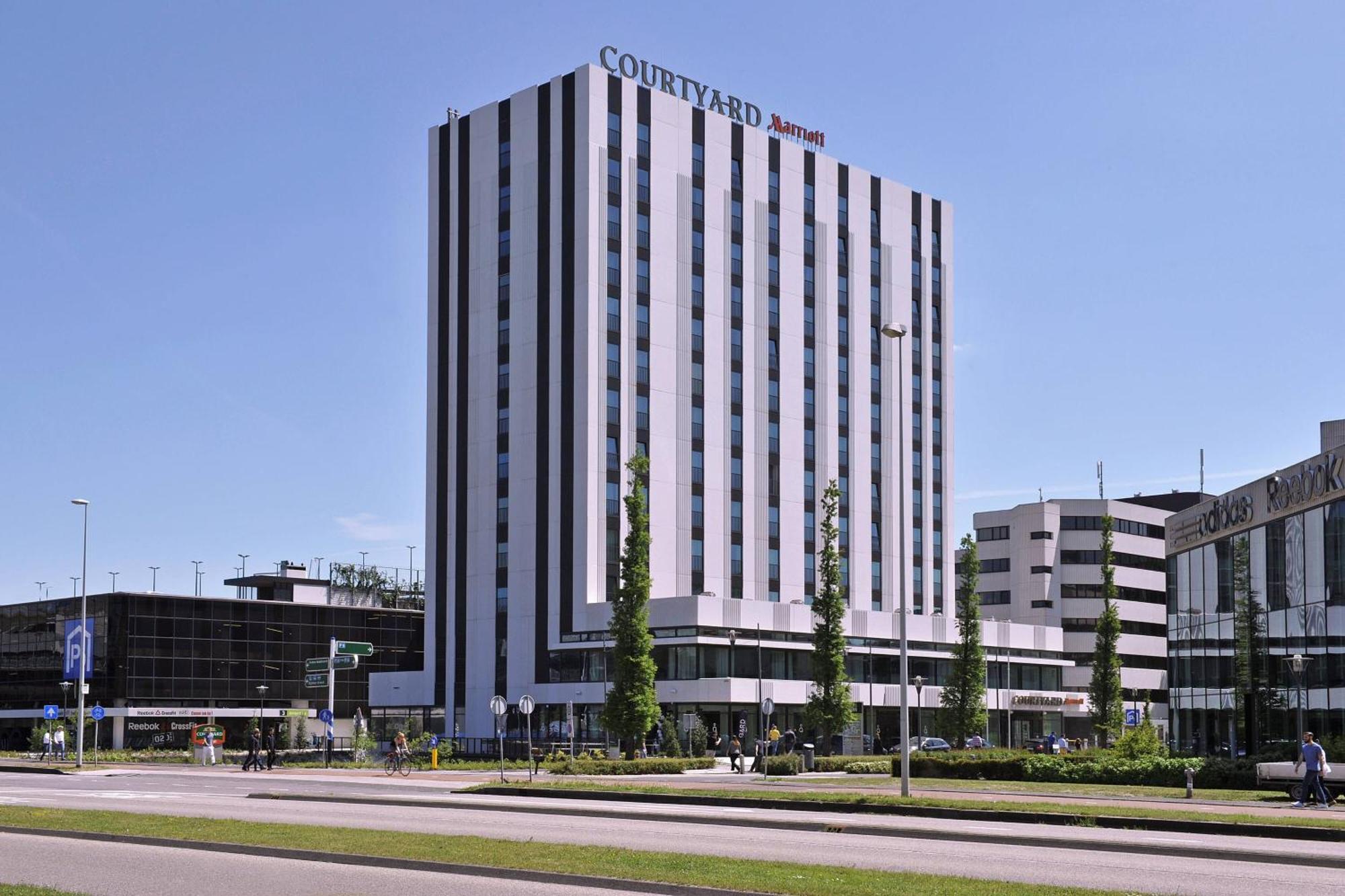 Courtyard By Marriott Arena Atlas Hotel
